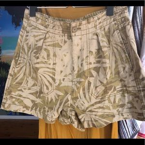 Free People! Cargo holiday shorts, palm tree print